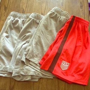 4 pair of training mesh shorts for athletes gym